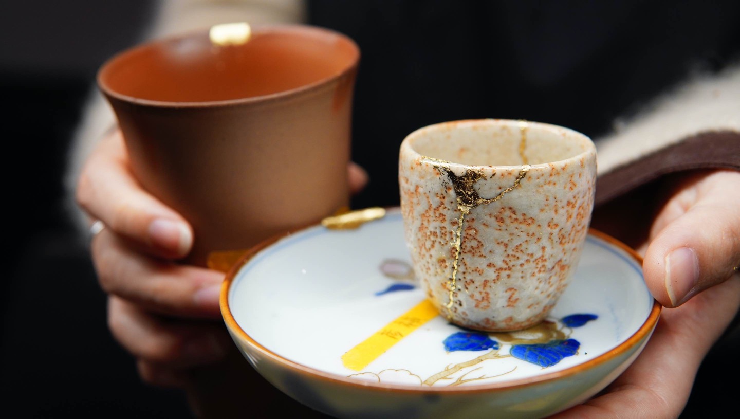 两杯成品金线
